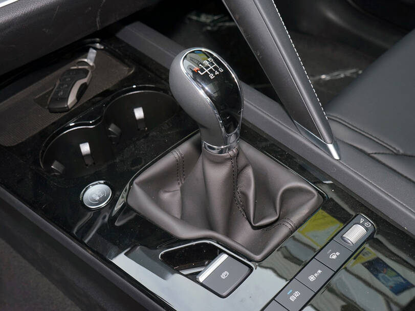 بي واي دي سونغ برو 2025 الداخلية 