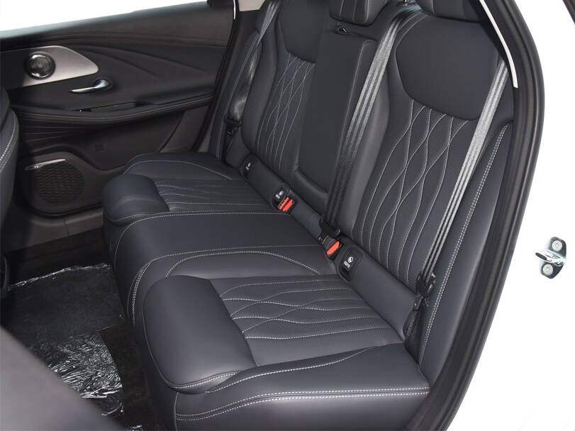 شيري أريزو 8 2026 الداخلية 