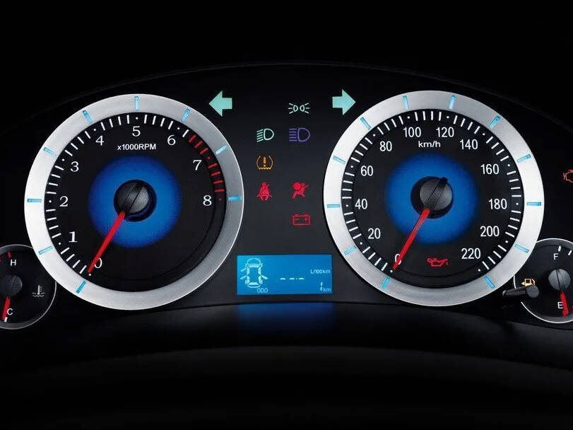 جيلي GC6 الجيل الأول الداخلية 