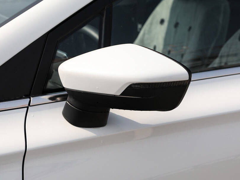 Geely Geometry C 2026 Exterior 