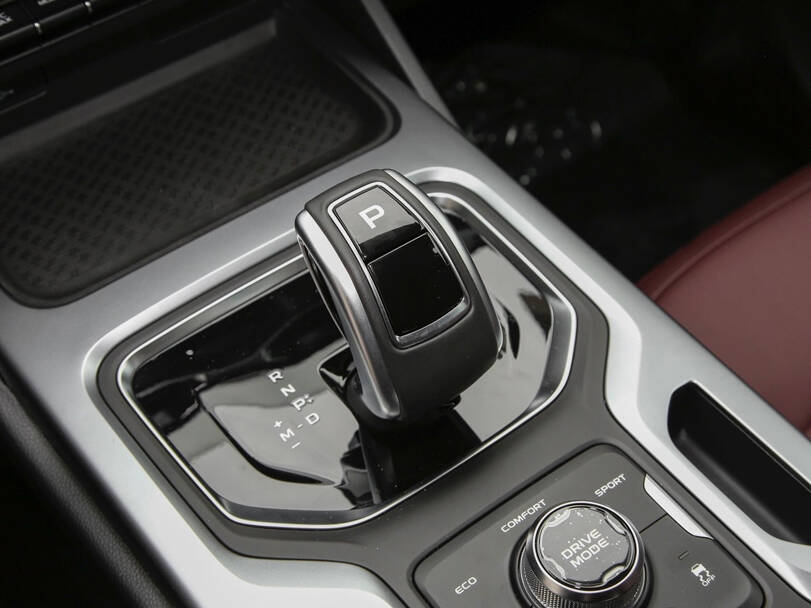 جيلي أوكافانجو 2026 الداخلية 