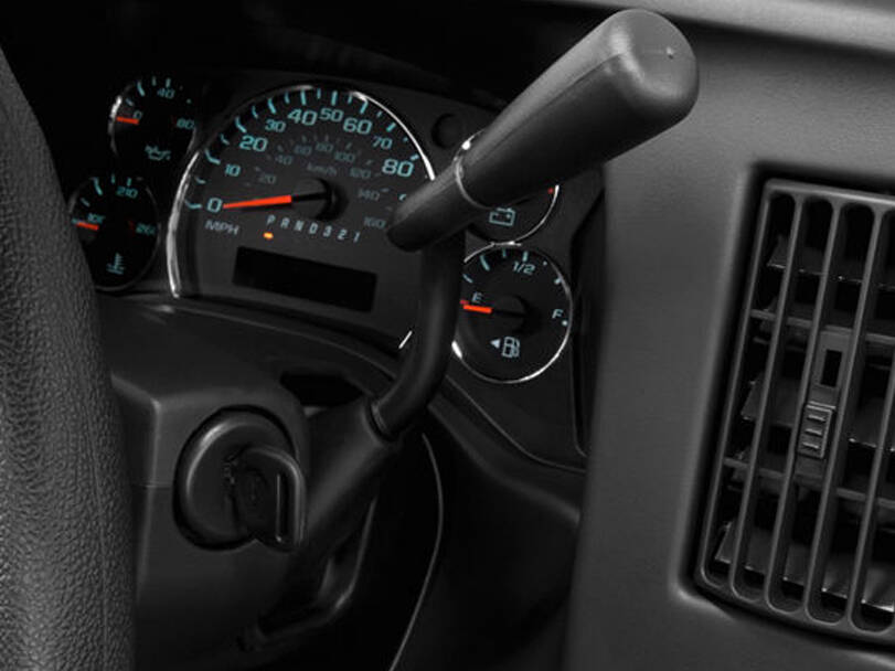 GMC Savana 2025 Interior 