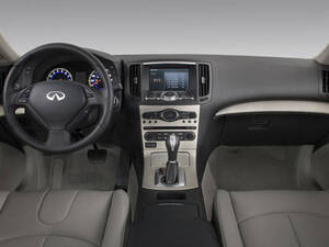Infiniti G25 Interior 