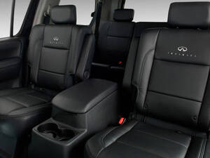 إنفينيتي QX56 الداخلية 