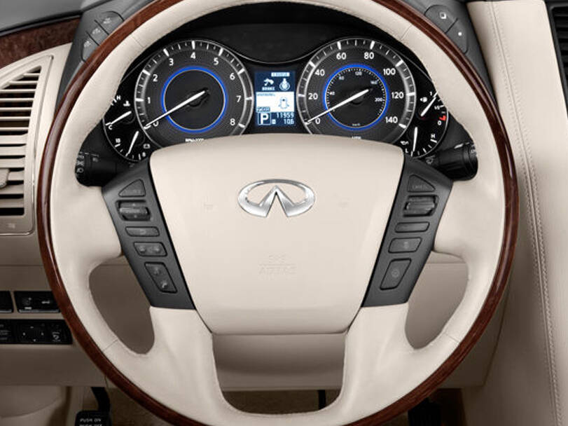 Infiniti QX56 Interior 
