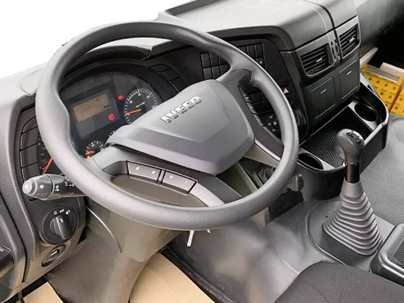 إيفيكو تراكر الداخلية 