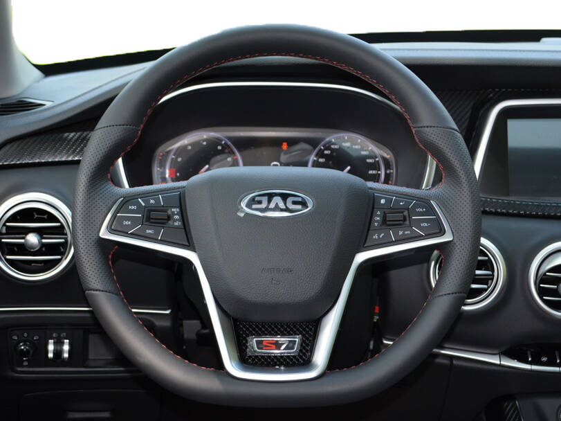 JAC S7 Interior 
