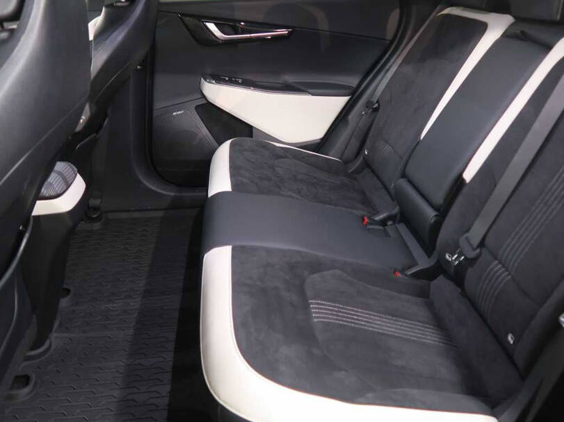 Kia EV6 2025 Interior 
