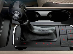 كيا سيدونا الداخلية 