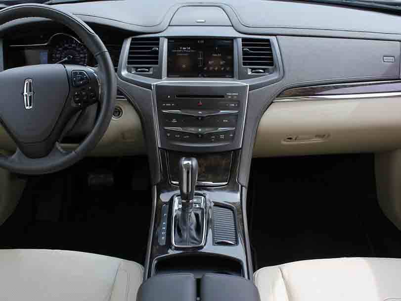 Lincoln MKS Interior 