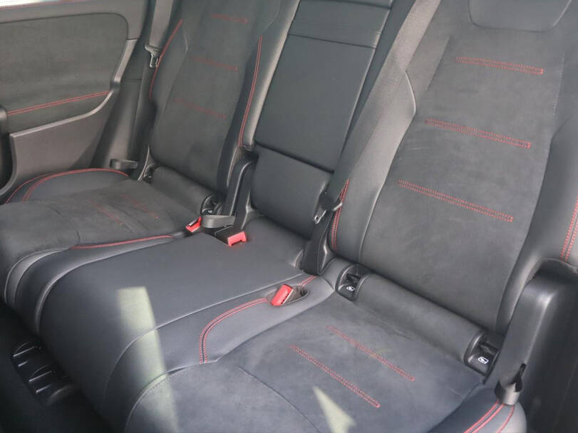 Mercedes Benz EQB Interior 