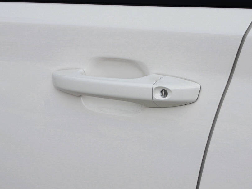 إم جي 6 الجيل الأول الخارجية 