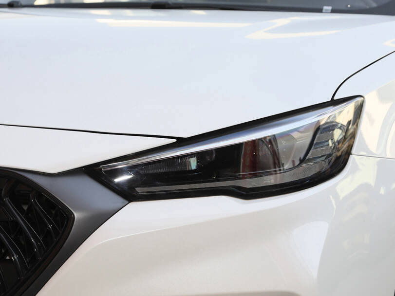 إم جي 6 2025 الخارجية 