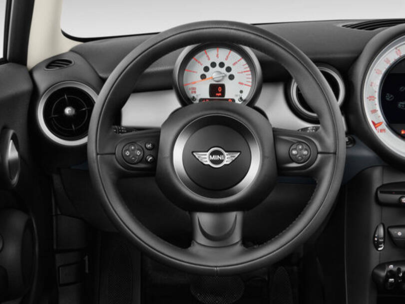 ميني هاتش الجيل الثاني (R56) الداخلية 