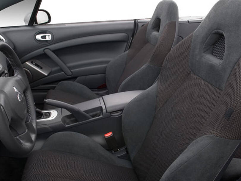 ميتسوبيشي إكليبس الداخلية 