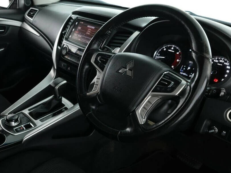 Mitsubishi Pajero Sport 2025 Interior 