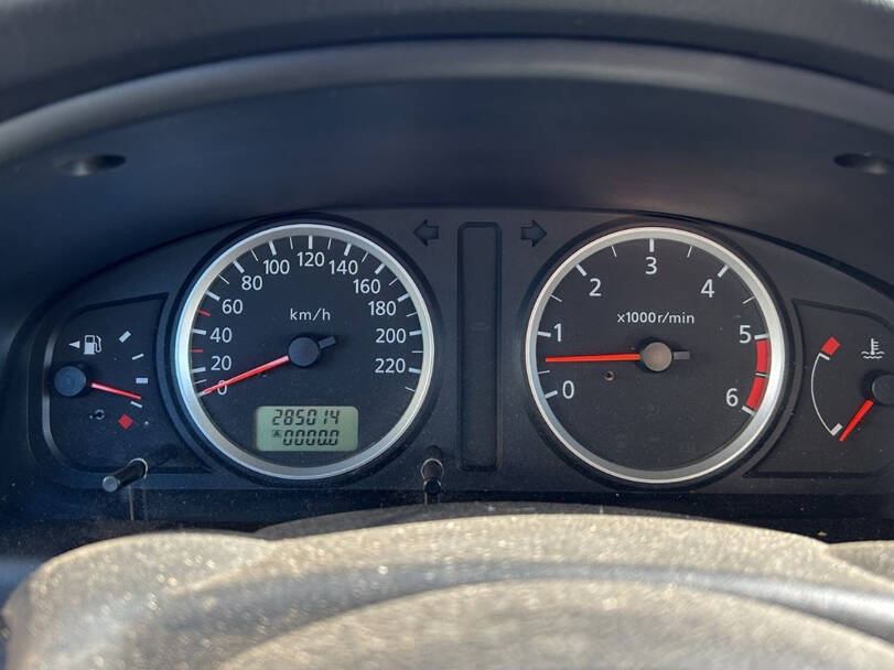 Nissan Almera Interior 