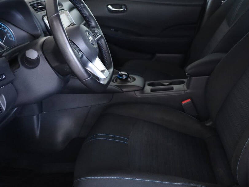 Nissan Leaf Interior 