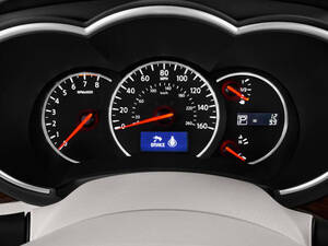 نيسان كويست الداخلية 