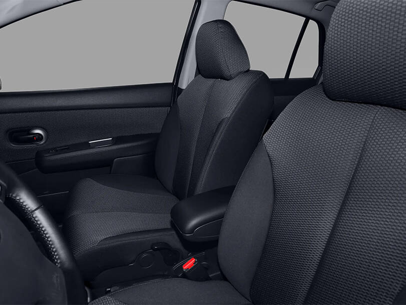 نيسان فيرسا الداخلية 