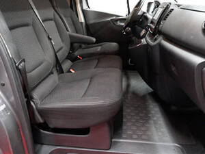 أوبل فيفارو الداخلية 