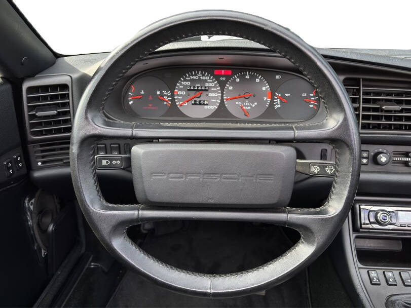Porsche 944 Interior 