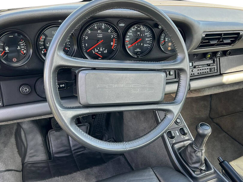 Porsche 959 Interior 