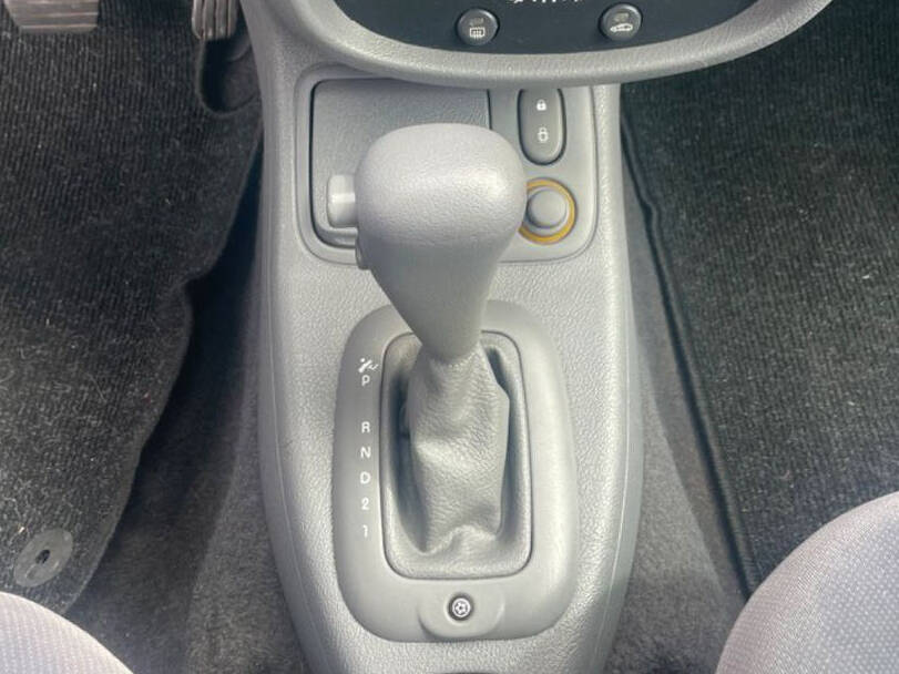 Renault Clio 2nd Generation Interior 