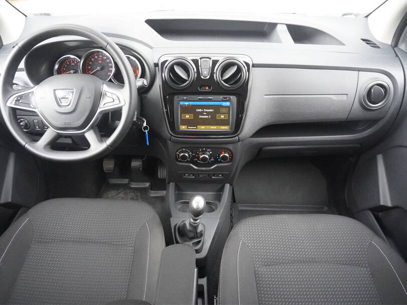 رينو دوكر فان الداخلية 