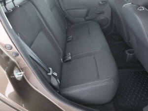 رينو لوجان الداخلية 