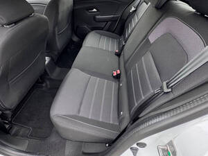 رينو لوجان الداخلية 