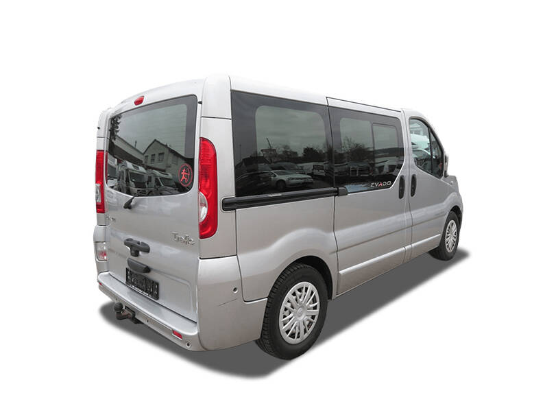 Renault Trafic 2nd (X83) Generation Exterior 