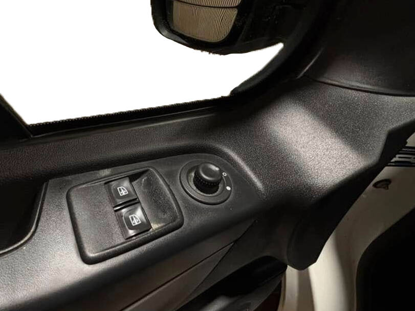 رينو ترافيك 2026 الداخلية 