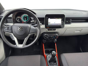 سوزوكي إيغنيس الداخلية 