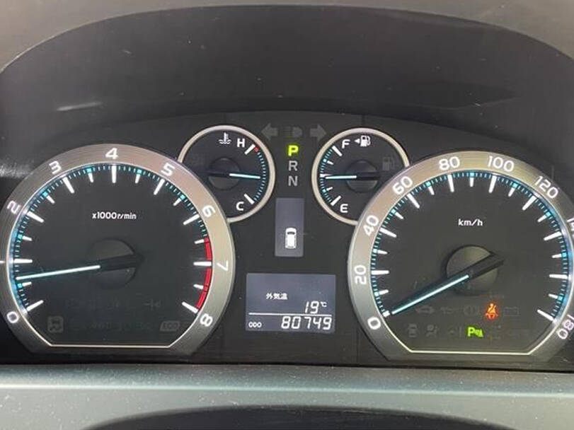 Toyota Alphard Interior 