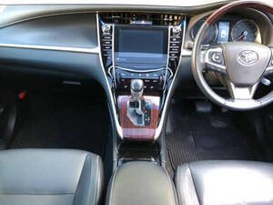 Toyota Harrier Interior 