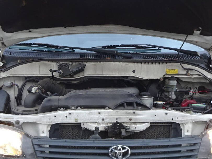 Toyota Regius Exterior 