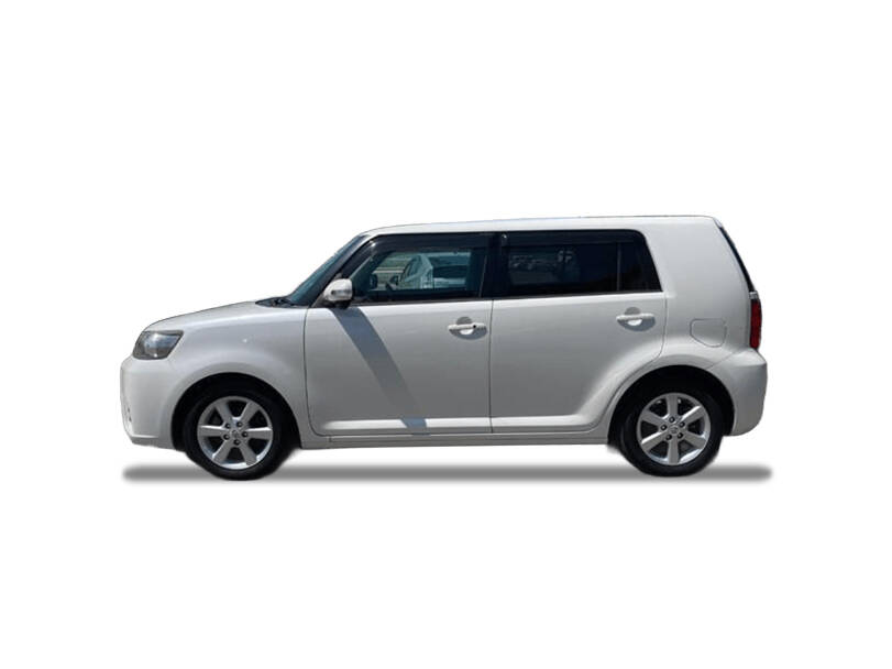 Toyota Rumion Exterior 