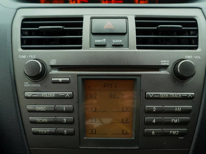 تويوتا فيوس الجيل الثاني (XP90) الداخلية 