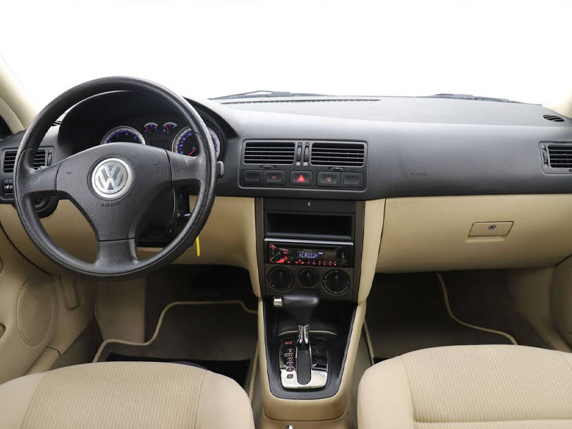 Volkswagen Bora Interior 