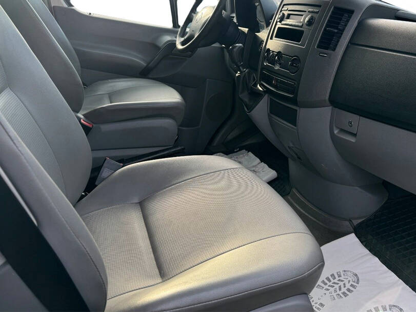Volkswagen Crafter Interior 