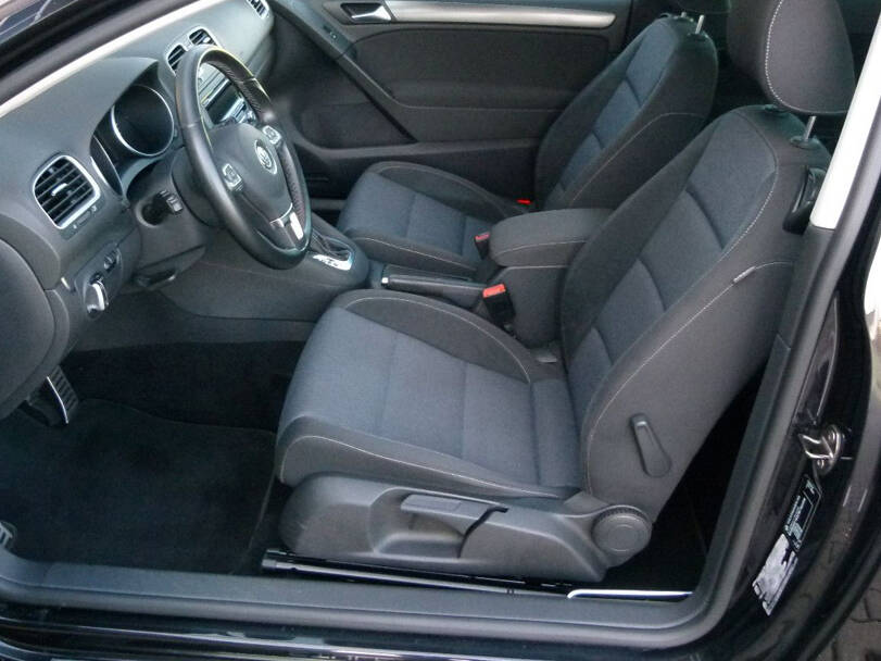 Volkswagen Golf GTI Interior 
