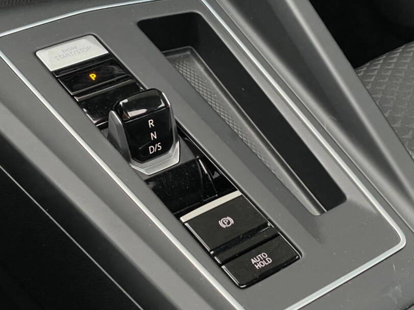  فولكس واجن R جولف  2026 الداخلية 