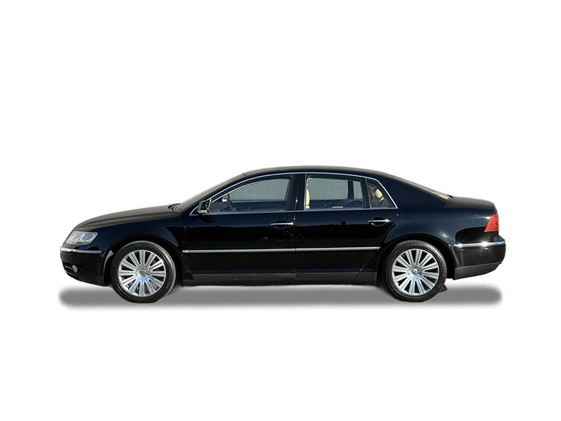 Volkswagen Phaeton Exterior 