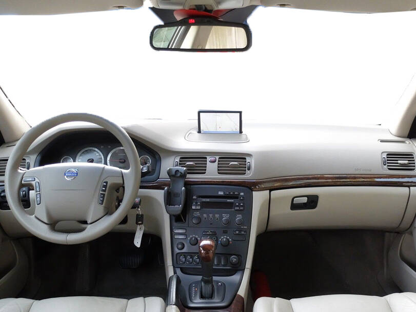 Volvo S80 Interior 