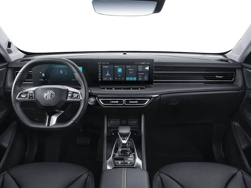 إم جي HS الداخلية Dashboard