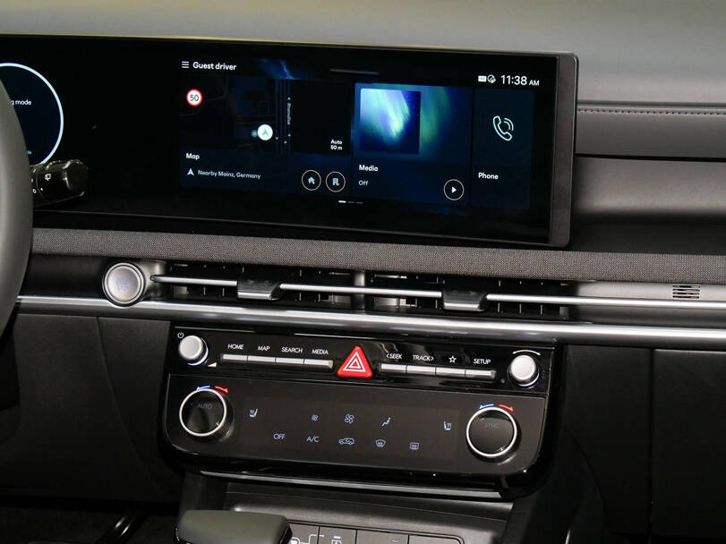 Hyundai Tucson 2025 Images, Explore 9 Photos of Interior and Exterior Image-6