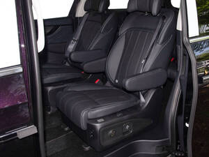 Forthing V9 Interior 